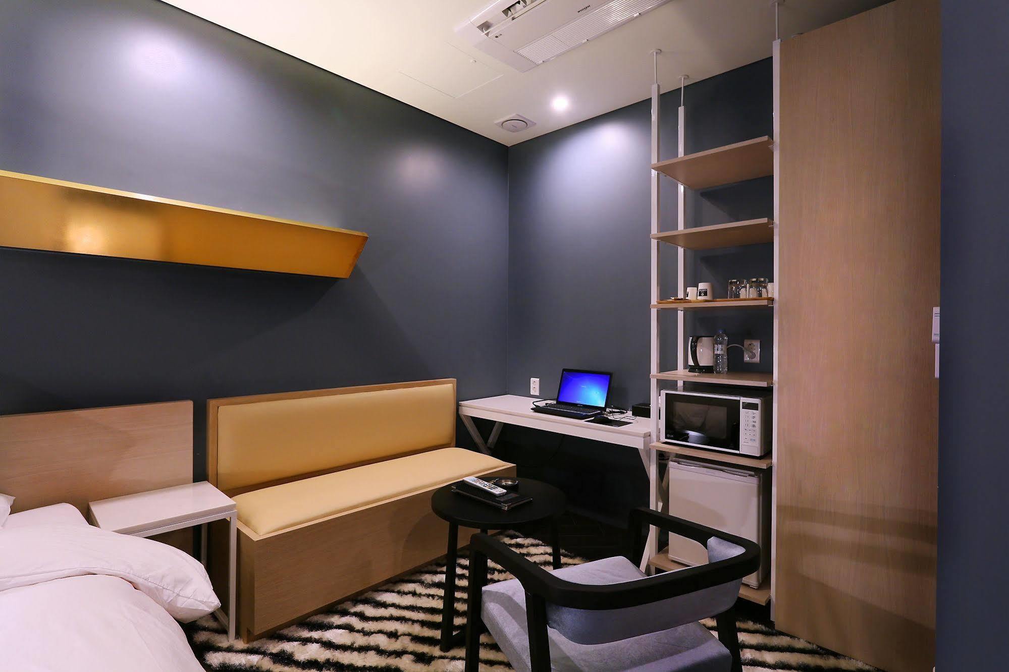 Circle Hotel Інчхон Екстер'єр фото