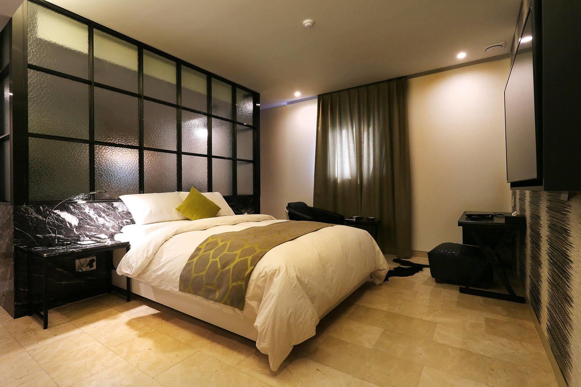 Circle Hotel Інчхон Екстер'єр фото