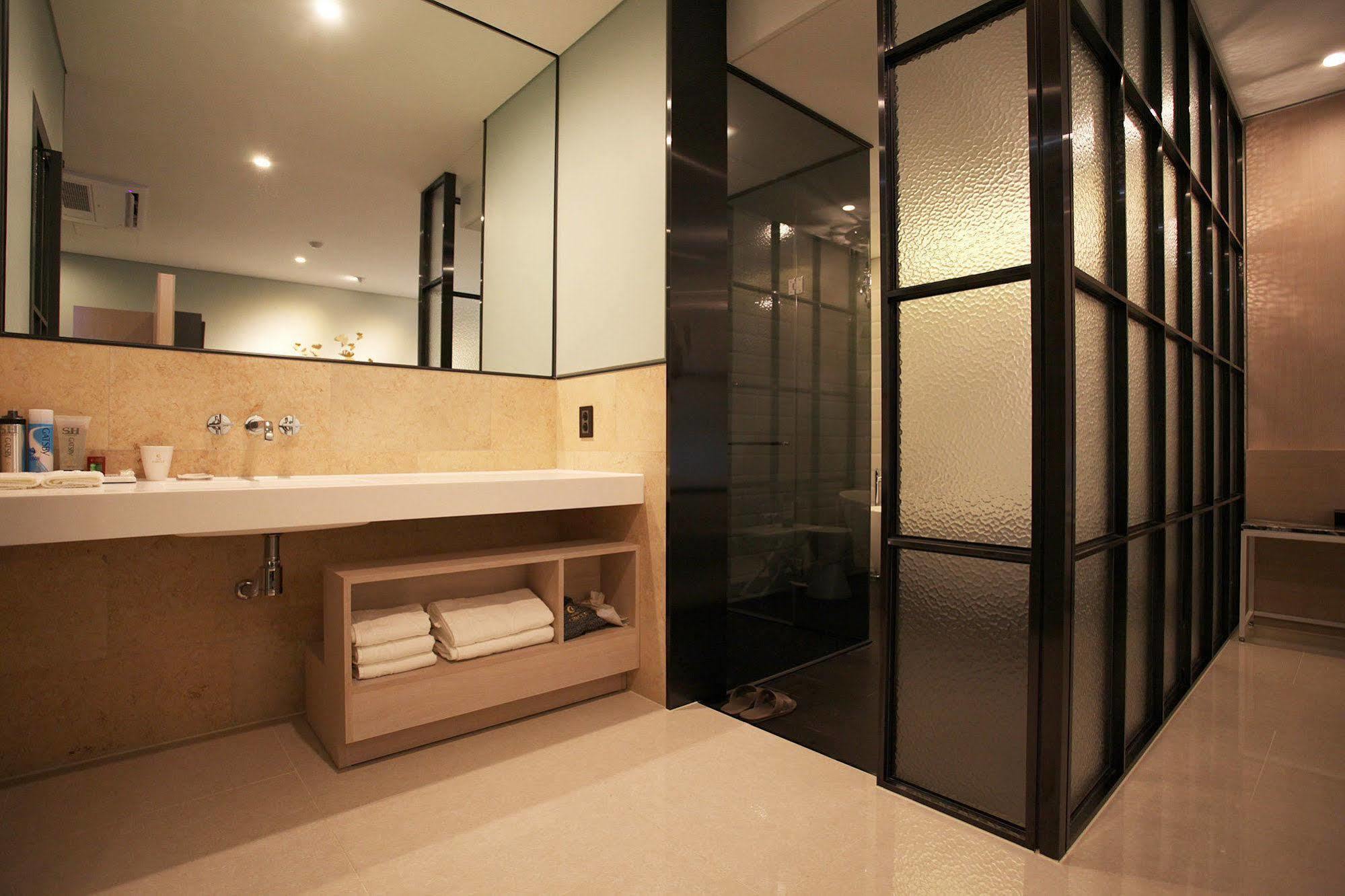 Circle Hotel Інчхон Екстер'єр фото